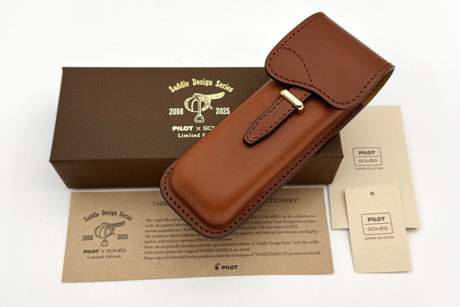 PILOTxSOMÈSLESaddleDesignSeriesBrown2PenCase_B